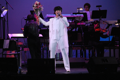 Im Tae Kyung is singing 'My Way' in his Northern California concert on September 29th.
