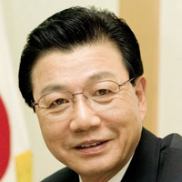 Kim Jin-sun, president of the
2018 PyeongChang Olympics
Organizing Committee