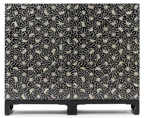 A chest created with “najeon” or lacquer art inlaid with mother-of-pearl by Sohn Dae-hyun will be on display at the Taiwan International Cultural and Creative Industry Expo from Nov. 21-24. / Courtesy of Ministry of Culture, Sports and Tourism