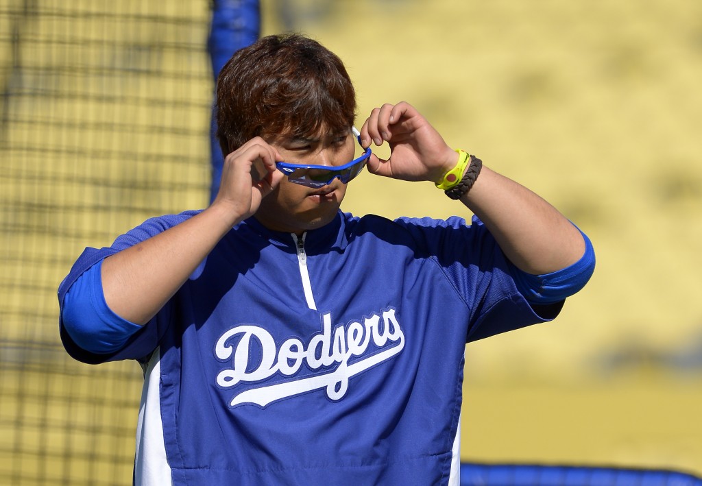 Ryu Hyun-jin only received third-place votes to finish fourth in NL Rookie of the Year voting. (AP)
