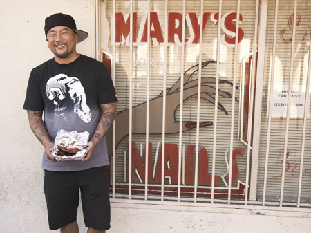 After a humble beginning, Korean-American chef Roy Choi is now among the celebrated young culinary talents in the United States, generating positive reviews from his unique fusion of Korean and Mexican cuisine.
(Courtesy of Harper Collins)