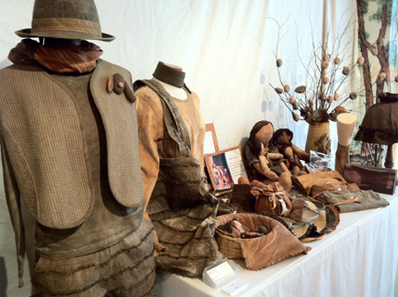 A hand-made collection of garments and handcrafts made from Gal-cloth, a white cotton cloth colored with persimmon extract, is on display at master Yang Soon-ja’s studio on Jeju.