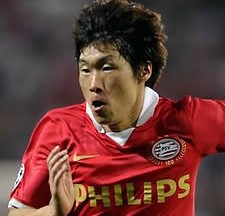 Park Ji Sung of Eindhoven during the Champions League match between PSV and AC Milan in Eindhoven, Netherlands on August 20, 2013 (yonhap)