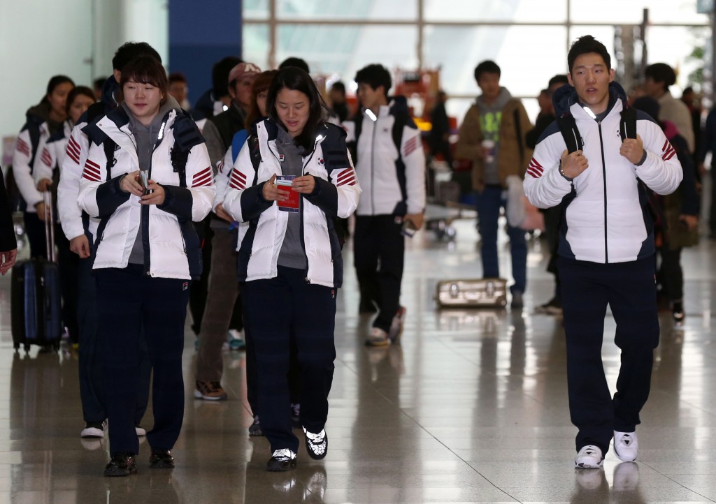 Korean athletes and officials began arriving in Sochi, Sunday. (Yonhap) 