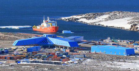 Seen above is the Antarctic Jang Bogo Station in Terra Nova Bay, South Pole. Korea became the world’s 10th country to run more than one year-round research center in the Antarctic with the completion of the new research base. (Yonhap)