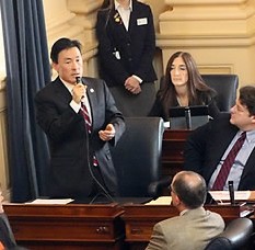 Mark Keam, left,  is a third-term delegate of the Virginia state Legislature who co-sponsored Virginia’s East Sea bill. (Yonhap)