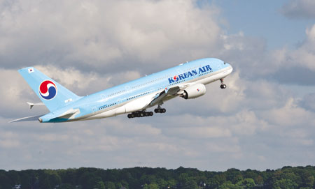 An online airline ticket service vendor said the cheapest rates for domestic flights are available "54 days" on average prior to departure dates.