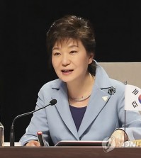 The South Korean government plans to move forward on improving working conditions for subcontracted workers.  (AP / Yonhap)