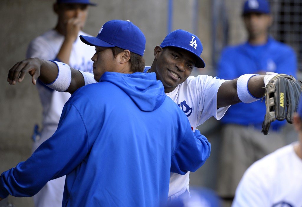 Yasiel Puig seems to get along with Ryu Hyun-jin just fine. 