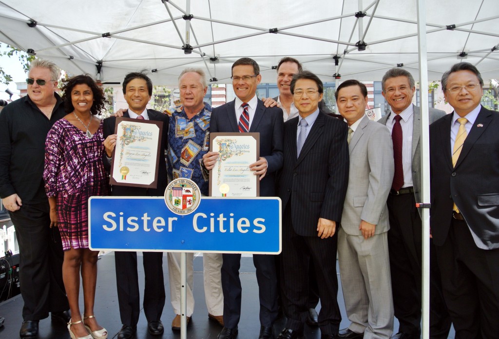 Sister Cities of L.A. Cultural Day at The Grove on Sunday. (The Korea Times/Lee Woo-su)