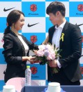 Park also announced that he will tie the knot with a former local television personality, Kim Min-ji, left,  on July 27. (Yonhap)