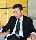 Yong Zhao, an education professor at the University of Oregon, speaks during an interview with The Korea Times Friday at Chadwick International School in Songdo, Incheon. (Courtesy of Chadwick International)