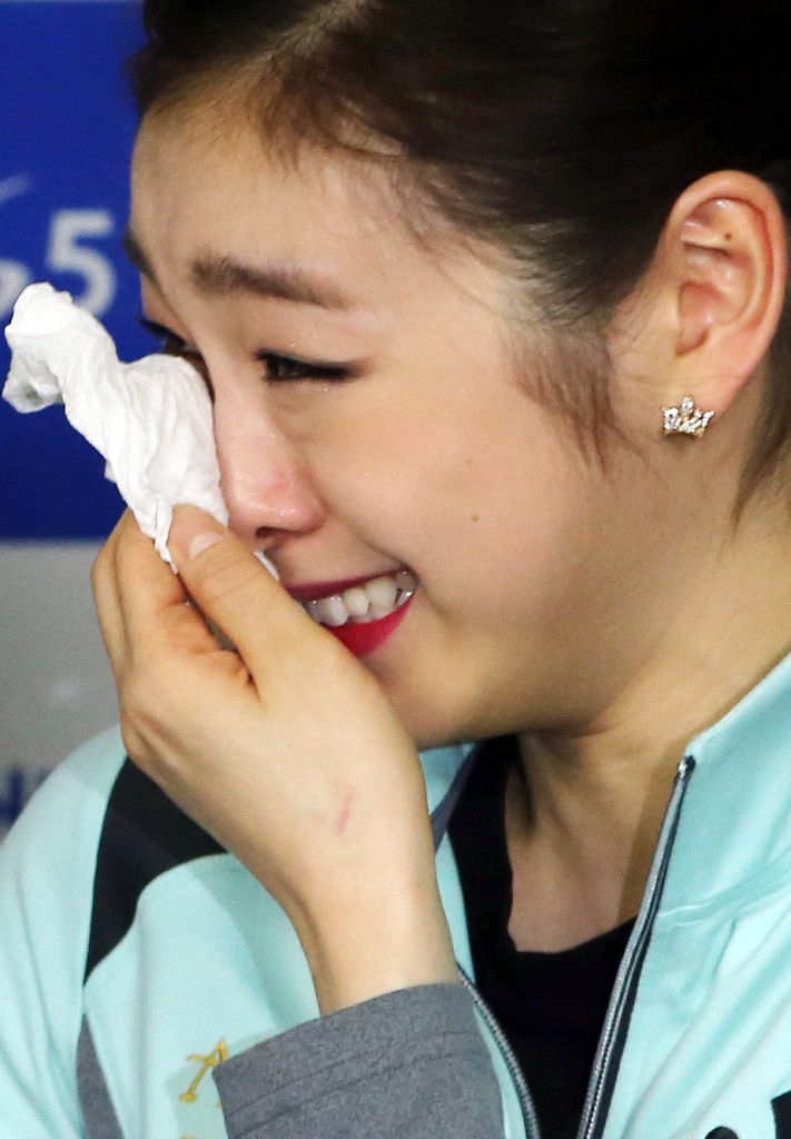 At the end, Yuna couldn't hold back her tears. (Yonhap)