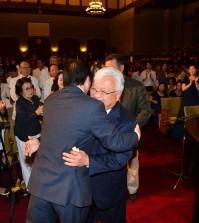 Rep. Honda is greeted at the "correcting history" musical event Saturday night. (Kim Young-jae / The Korea Times)