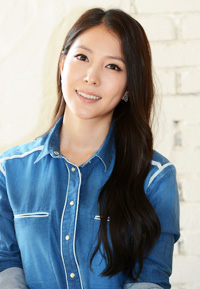 K-pop star BoA, honorary ambassador of 2014 Asia Youth Day, will meet Pope Francis during a luncheon in Daejeon on Aug. 15. (The Korea Times)