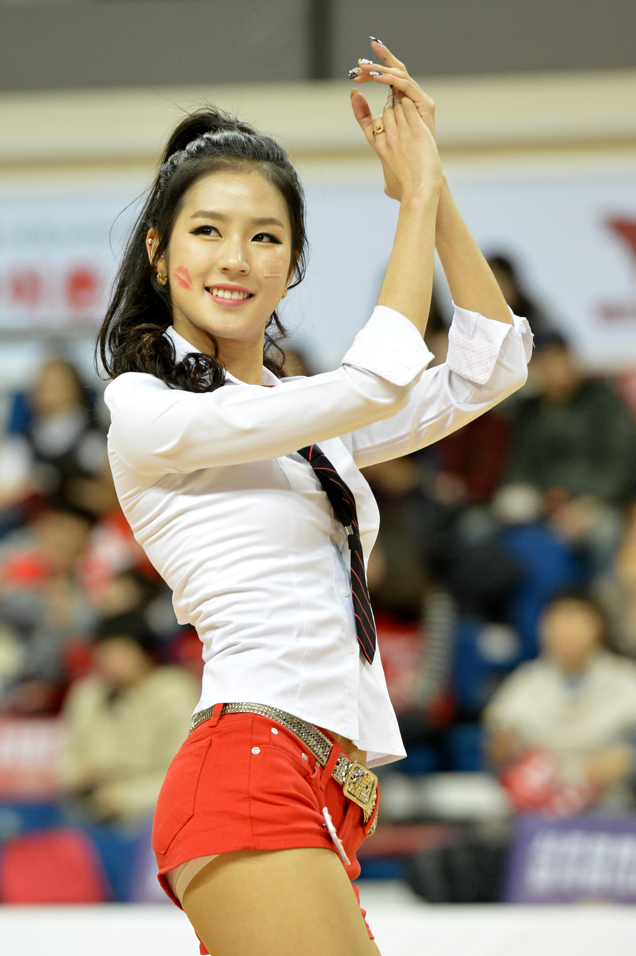 pretty korean woman
