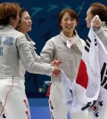 South Korean female fencers celebrate after winning gold medeal. (Yonhap)