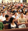 About 3,000 attend The Korea Times College Expo at Sa-rang Community Church in Anaheim Saturday. (Kim Young-jae/The Korea Times)