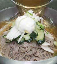 A popular North Korean dish, nangmyun, was said to be introduced in Chicago ahead of South Korea.