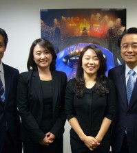 Event organizers Tom Cho, far right, Choi Kyung-eun, Park Hyun-ju, Heo Dong-hyun. (The Korea Times)