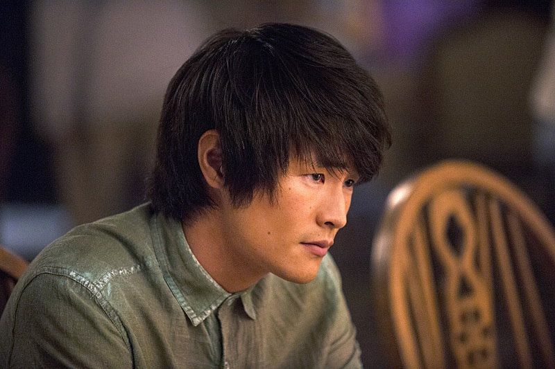 The 100 -- "Reapercussions" -- Image: HU203a_0043 -- Pictured: Chris Larkin as Monty (Photo: Cate Cameron /The CW -- ÃÂ© 2014 The CW Network, LLC. All Rights Reserved)