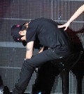 A K-pop trainee performs on the stage at "2010 Cube Star Party" concert in Gwangjang-dong, eastern Seoul. Some trainees luckily sign contract with big agencies, but most star wannabes don't. (Korea Times file)