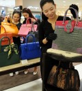 The retail prices of imported products were found to be excessively high compared with the import price. (NEWSis)