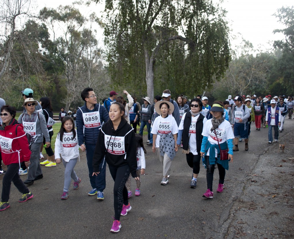 People of all ages came out for the 1st Turtle Marathon @ Griffith Park. (Brian Han/Korea Times)