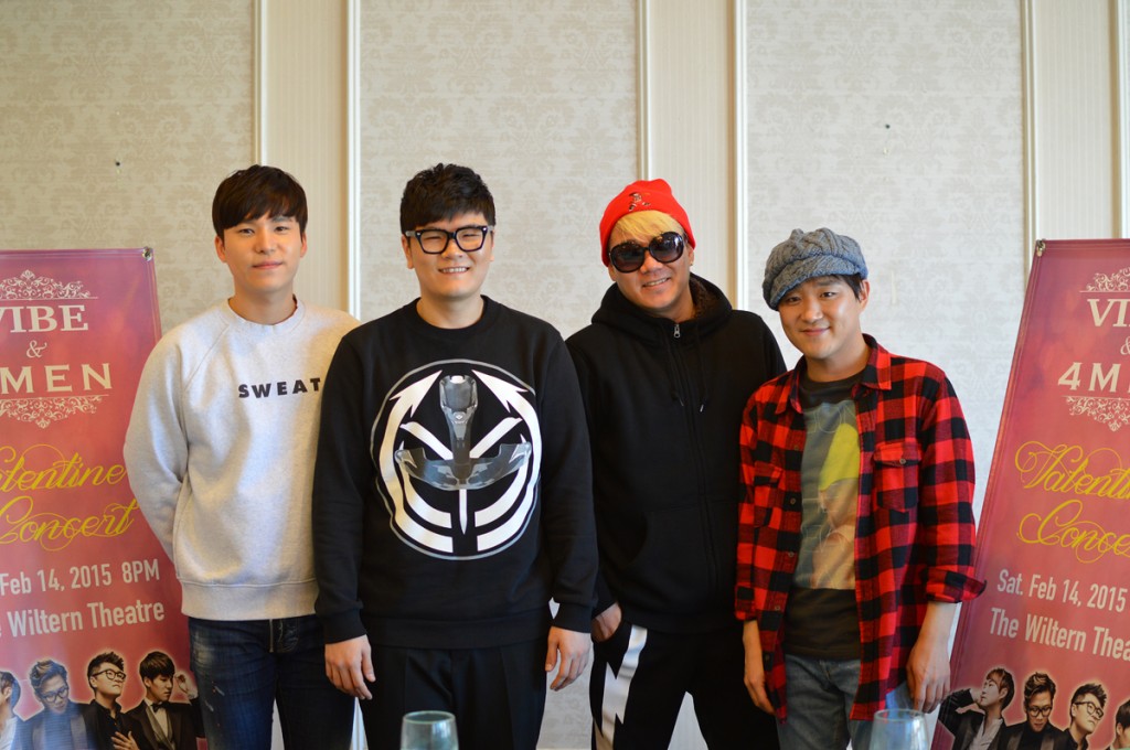Left to right: 4men's Kim Won-joo and Shin Yong-jae, Vibe's Yoon Min-soo and Ryu Jae-hyun. (Tae Hong/Korea Times)