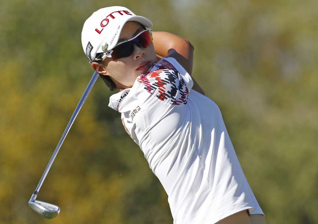 Kim Hyo-joo hits her tee shot on the sixth hole during the third round of the LPGA Tour's JTBC Founders Cup in Phoenix, Saturday, March 21, 2015. (AP PHoto/The Arizona Republic, Rob Schumacher) 