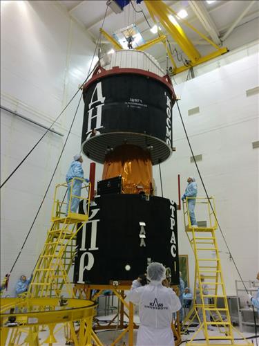 South Korea's new multipurpose satellite KOMSAT-3A is being encased before it is loaded onto Russian space rocket Dnepr before its launch at the Yasny launch base in Russia on March 26, 2015. (Photo courtesey of KARI)