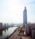 The Korean peninsula's soon-to-be tallest tower, the Lotte World Tower (Courtesy of Seoul Korea via Flickr/Creative Commons)