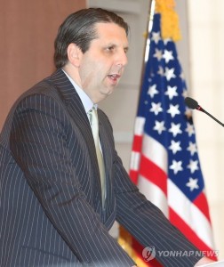 U.S. Ambassador to South Korea Mark Lippert speaks during a defense forum, organized by the state-run Korea Institute for Defense Analyses, at a Seoul hotel on April 15, 2015. (Yonhap)