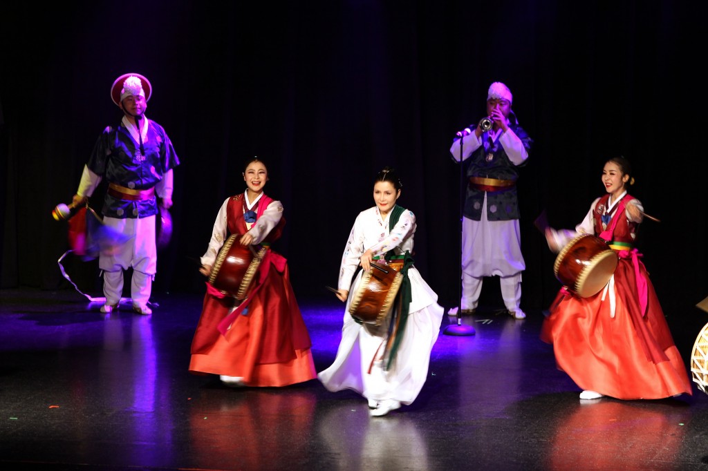 The Korean Cultural Center of Los Angeles held a celebration of its 35th anniversary with traditional Korean performers inside El Rey Theatre Wednesday night. (Photo courtesy of KCCLA)