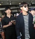 TVXQ is greeted by fans at Los Angeles International Airport Thursday as they arrive for the 13th Korea Times Music Festival. (Park Sang-hyuk/Korea Times)