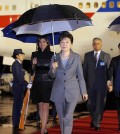 South Korean President Park Geun-hye (front) arrives at El Dorado airport in Bogota, Colombia, on April 16, 2015, on her first leg of her South America tour that will also take her to Peru, Chile and Brazil. (Yonhap)