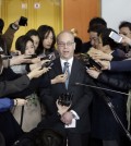 U.S. Assistant Secretary of State for East Asian and Pacific Affairs Daniel Russel, center. (AP Photo/Lee Jin-man)