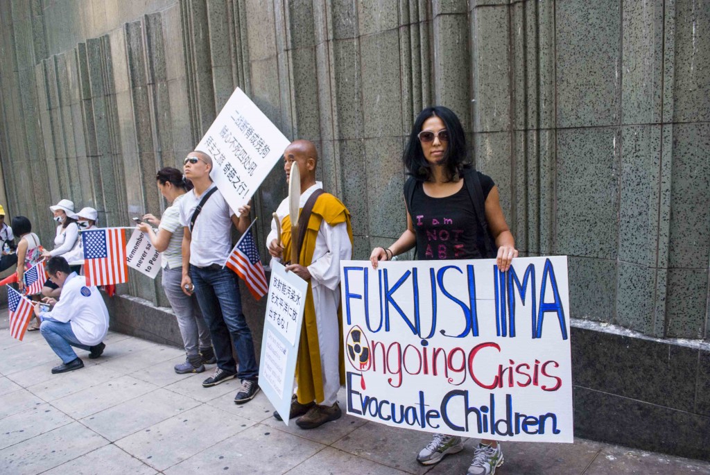 Miko Yuzuki came to protest Abe for a few reasons including the handling of the 2011 nuclear meltdown of Fukushima. (Korea Times/Brian Han)