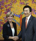 Australian Foreign Minister Julie Bishop, left, shakes hands with her South Korean counterpart Yun Byung-se during their meeting at the Foreign Ministry in Seoul, South Korea, Thursday, May 21, 2015. (Kim Hong-Ji/Pool Photo via AP)