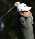 Kevin Na hits from the 16th tee during the first round of The Players Championship golf tournament Thursday, May 7, 2015, in Ponte Vedra Beach, Fla., Fla. (AP Photo/Lynne Sladky)