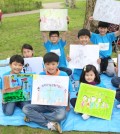 Students from Goshen Korean language school came out to participate in the childen’s art contest Saturday. (Korea Times)