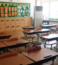 This photo, taken on June 3, 2015, shows a classroom at an elementary school in Yeongdong, North Chungcheong Province, central South Korea, where no students are seen, as more than 500 schools have canceled classes due to increasing cases of the Middle East Respiratory Syndrome (MERS). The health ministry confirmed that five more people have been infected with the potentially deadly virus in the country, bringing the tally to 30 with two confirmed deaths. (Yonhap)