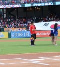 South Korean singer Yangpa sings Korean national anthem at Korean Night inside Rangers Ballpark Monday. (Yonhap)