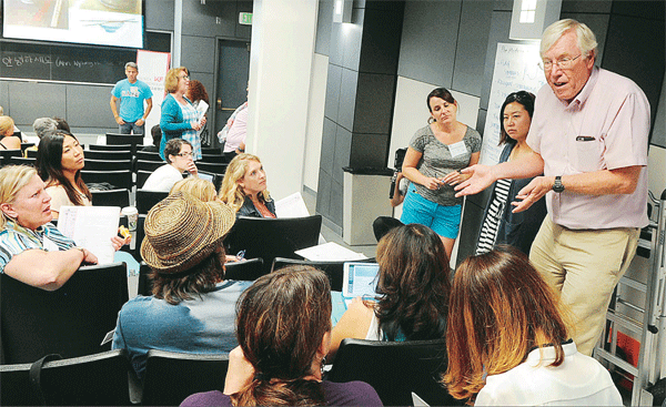 USC's Korean Studies Institute and KAFE kicked off their annual summer seminar on Korean culture and history for educators around the country Monday. (Park Sang-hyuk/Korea Times)