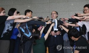 Sydney Seiler, the U.S. special envoy for the six-party talks, speaks to reporters in Seoul on July 27, 2015, after meetings with South Korean officials. (Yonhap)