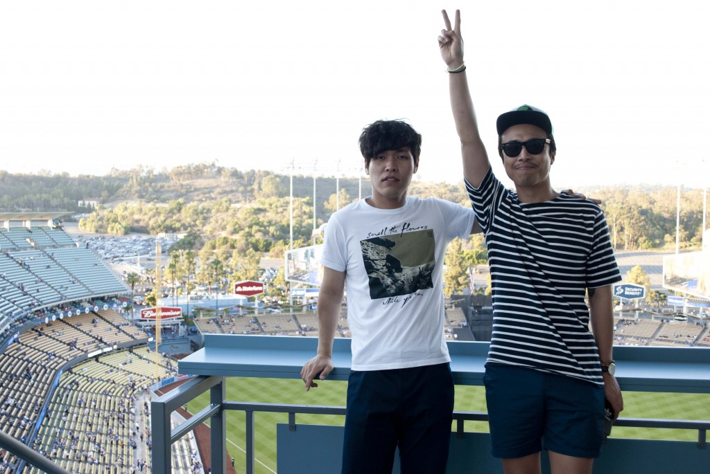 James Yang, left, and his friend who visited from South Korea surnamed Choi (Brian Han/Korea Times)