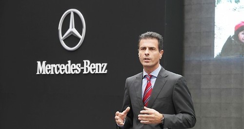 Dimitris Psillakis, chief of Mercedes-Benz Korea, speaks at a training center in the city of Yongin, just south of Seoul, on Sept. 11, 2015, in this photo released by the South Korean unit of the German carmaker. Mercedes-Benz has opened the training center to nurture quality technicians in order to provide improved customer service. (Yonhap) 
