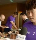 Son Heung-min talks about bringing Korean food for his new teammates. (Facebook capture)