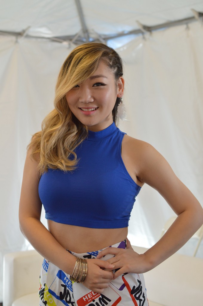 eSNa performed Saturday at the 42nd Los Angeles Korean Festival. (Tae Hong/Korea Times)