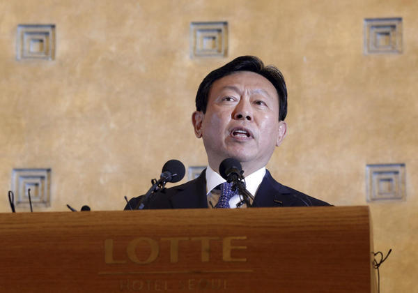 In this Tuesday, Aug. 11, 2015 file photo, Lotte group Chairman Shin Dong-bin issues a public apology at Lotte Hotel in Seoul, South Korea. When South Korean Chung Yu-suk read an article about retailer Lotte's chocolate ads featuring a Japanese figure skating star, he was so angered he started an online group urging Koreans to boycott their country's top retailer. Chung is one of a growing number of South Koreans vowing to punish Lotte after a family battle for control of the company spilled out in public and highlighted their deep links to Japan, Korea's former colonizer. (AP Photo/Lee Jin-man, File)